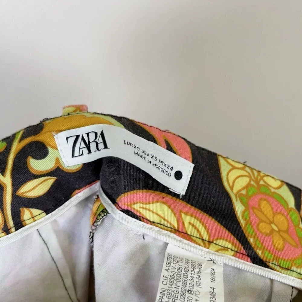 Zara 70s Multicolored Groove Flare Paisley Printed Pant - Picture 10 of 15